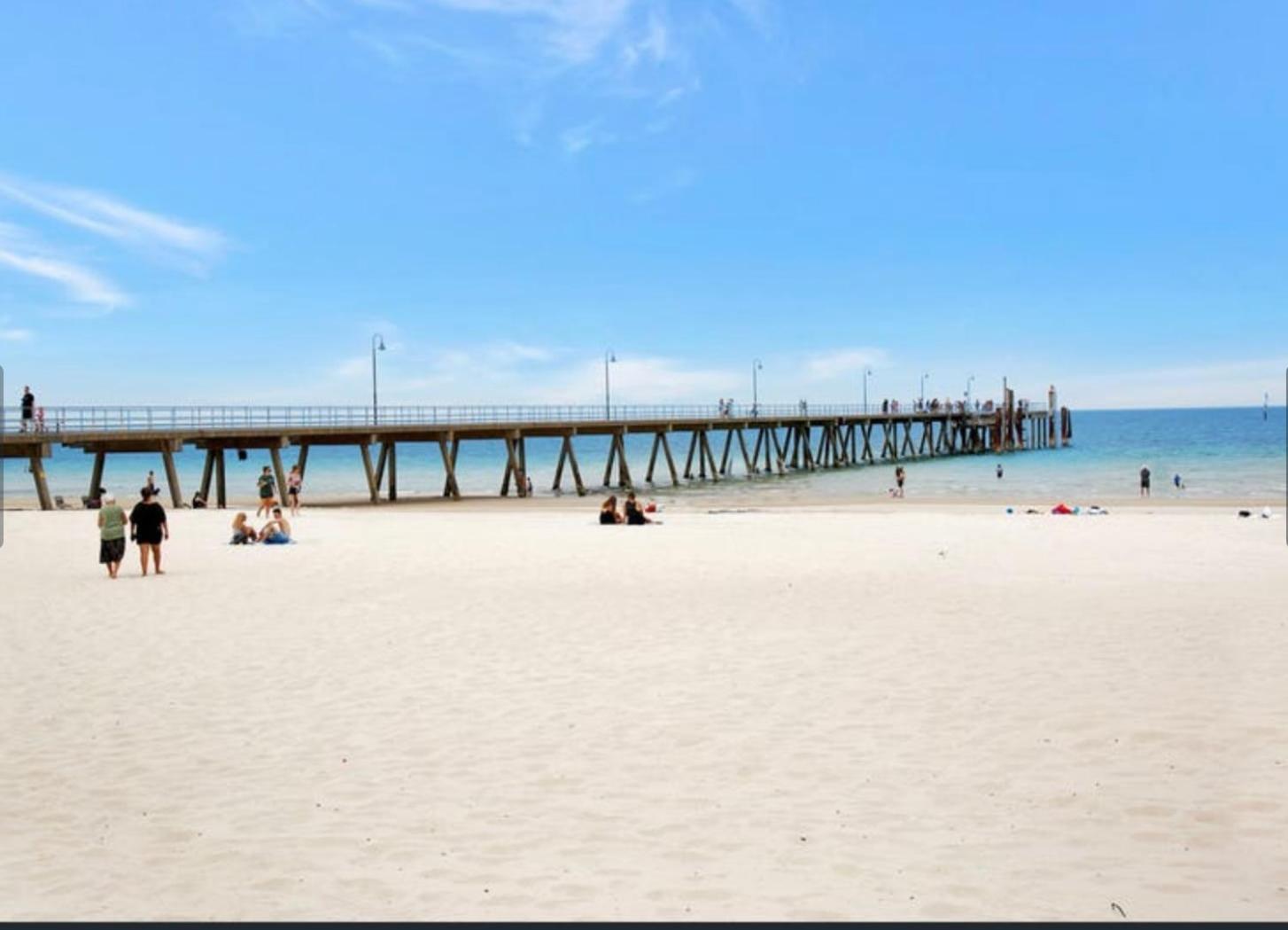 Pier 108 Glenelg Lägenhet Exteriör bild